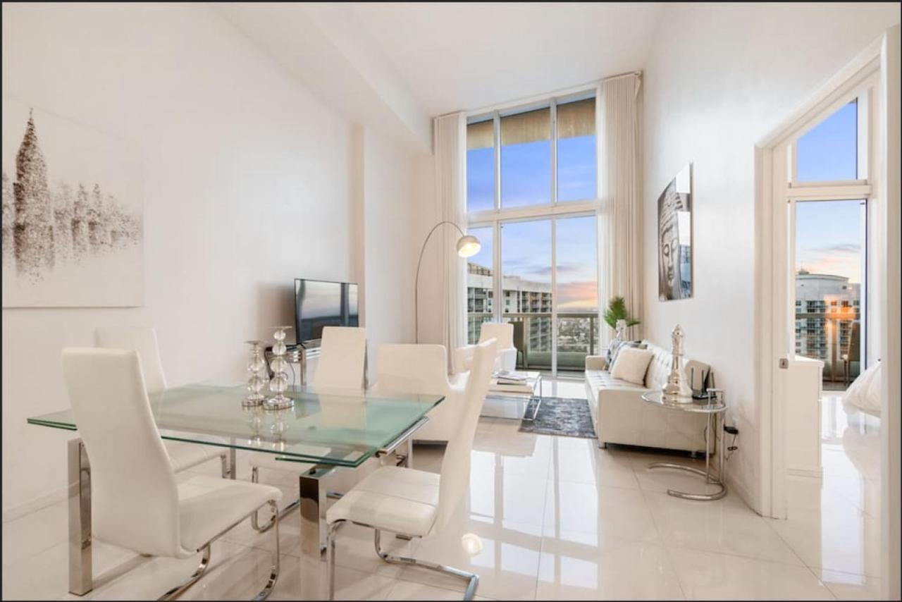 Beautiful One Bedroom Condo 16Ft Ceilings At The W Miami Ngoại thất bức ảnh